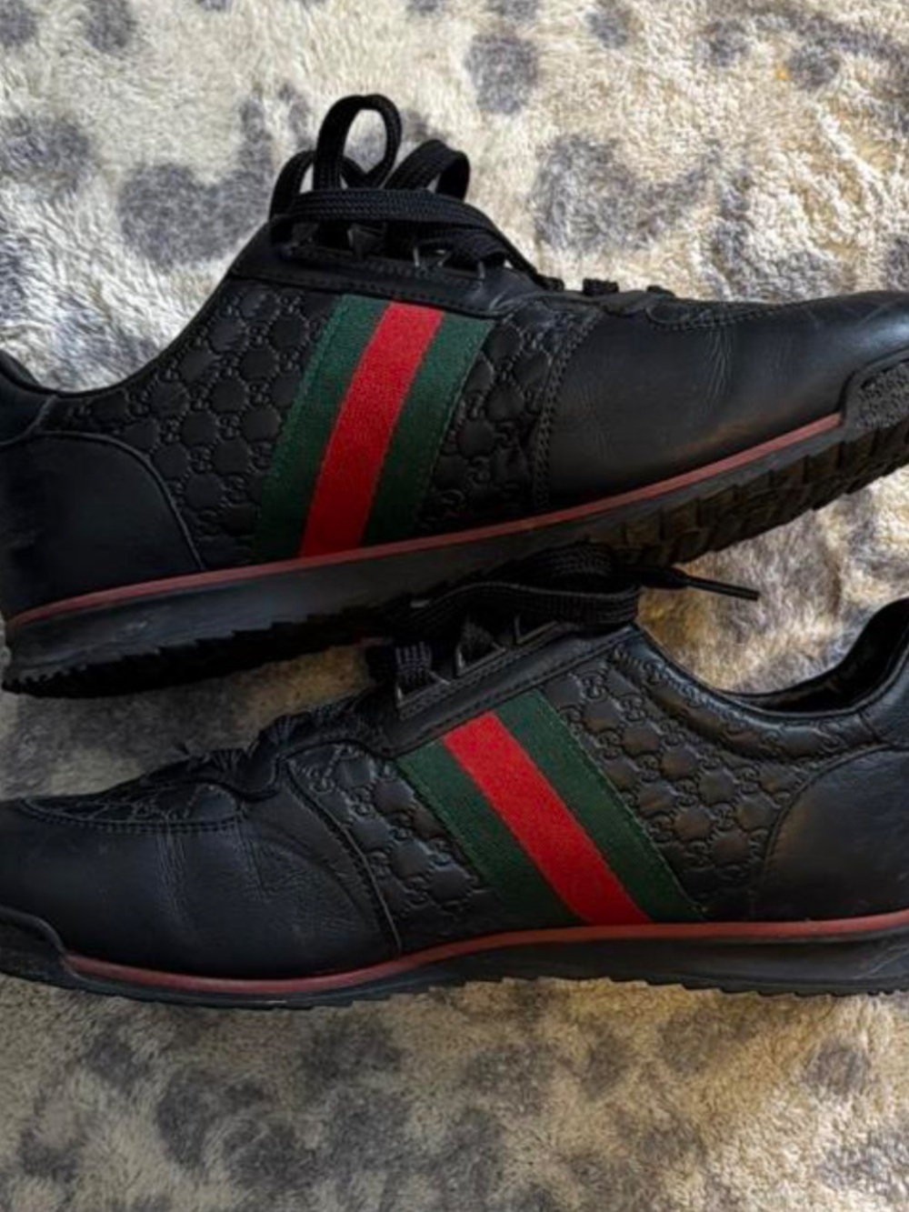 Gucci Black Leather Men’s Sneakers with Green & Red Stripe 8.5
